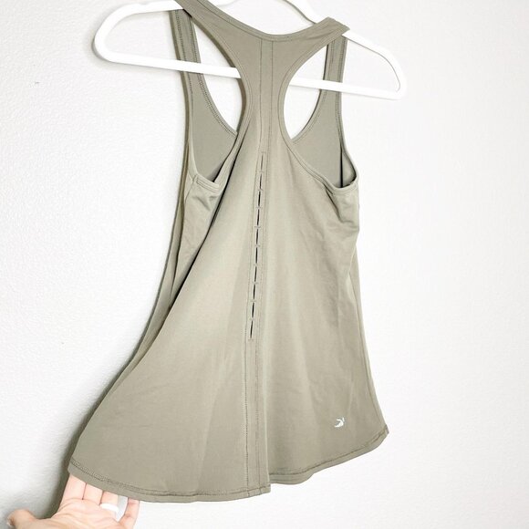 Glyder Peek-a-boo Tank in Dark Moss Green Size Medium Sz M Fitted Workout Top - Picture 2 of 7